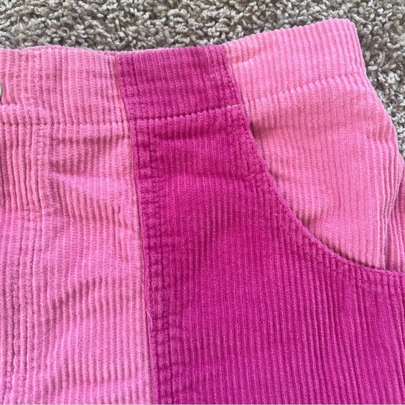 {Urban Outfitters} Corduroy Shorts - Pink - Picture 4 of 11